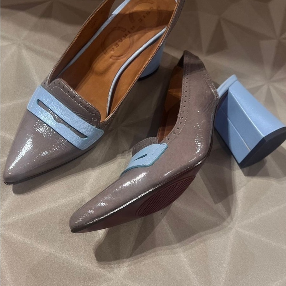 Chie Mihara Patent Leather Slingback Heels EU 36 Made in Spain Taupe & Blue NWT - Picture 8 of 9